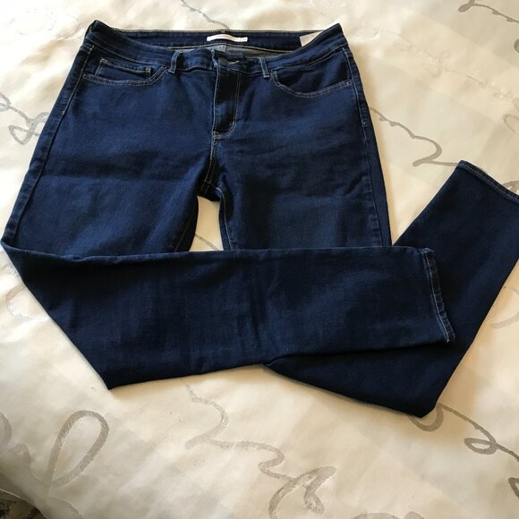 Levi 711 Dark Wash Skinny Jeans Size 31 - Picture 2 of 13